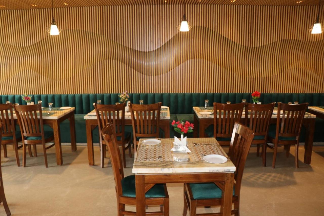 Hotel Mayra Grand By Mayra Group Of